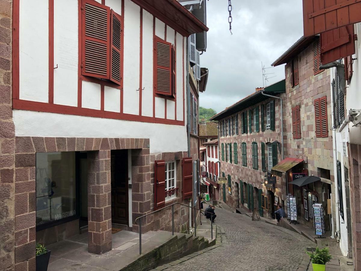 Maison Simonenia Saint-Jean-Pied-de-Port Exterior foto